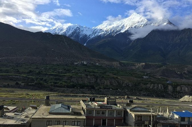 5 Days Adventures Lower Mustang Trip by 4WD Jeep - Day 3: Dhumba Lake Break From the Road, Then Jomsom Overnight