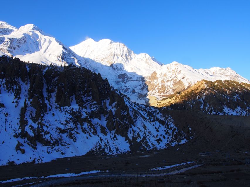 Annapurna Circuit Trekking 13 Days - Lodges, meals, and the comfort math of a tea house trek