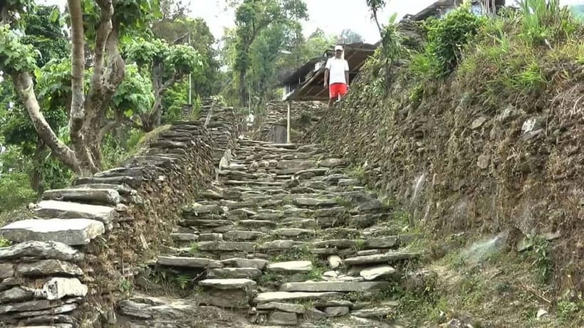 Pokhara: Annapurna Foothills Day Hike with Transfers - Guides Make It: What You’ll Feel With English-Speaking, Local Expertise